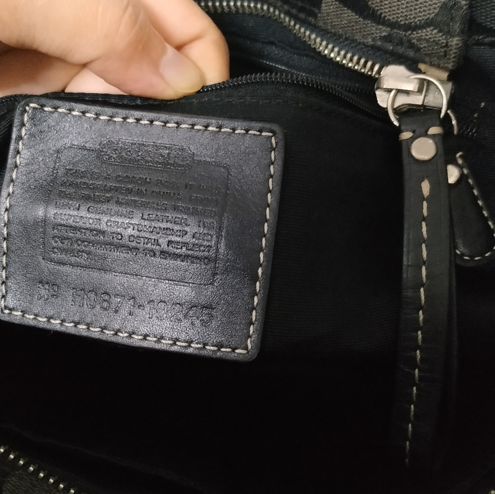 Coach Hampton Signature Black Canvas Satchel Handbag Shoulder bag - Picture 9 of 17